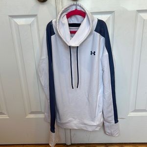 Under Armour Sweatshirt